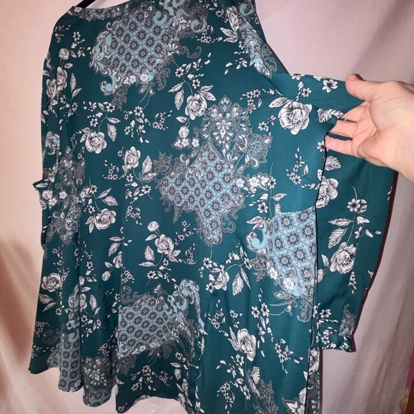 Roaman's Green Asymmetrical Long Sleeve Tunic - Picture 9 of 15